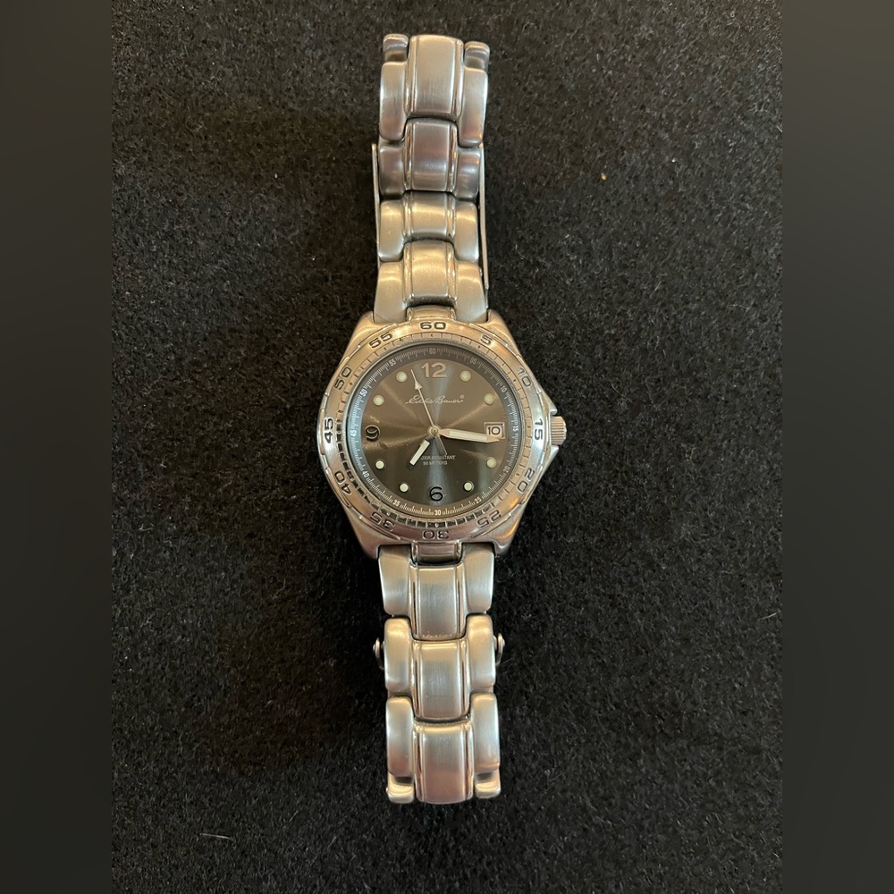 Eddie Bauer Mens watch. Excellent condition.